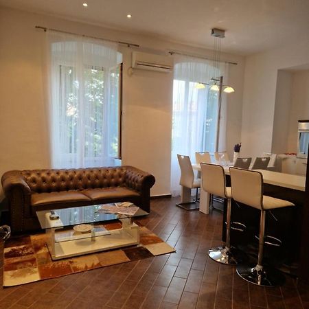 Queen Of Stay - Apartment Lili ริเยกา ภายนอก รูปภาพ